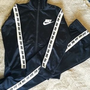 Nike Jogger Set